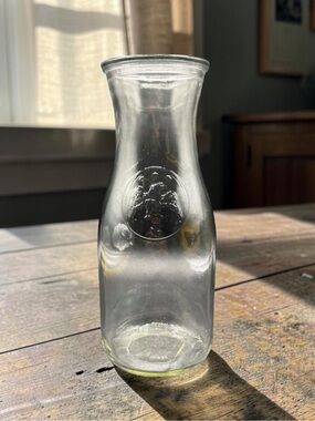 ANCHOR HOCKING BICENTENNIAL EAGLE GLASS MILK BOTTLE